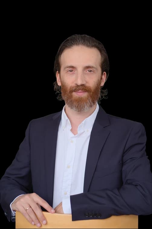 Олег Искендеров